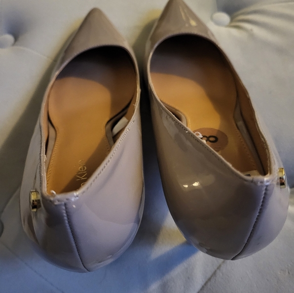 Womens Calvin Klein size 8 tan heels - Picture 7 of 7